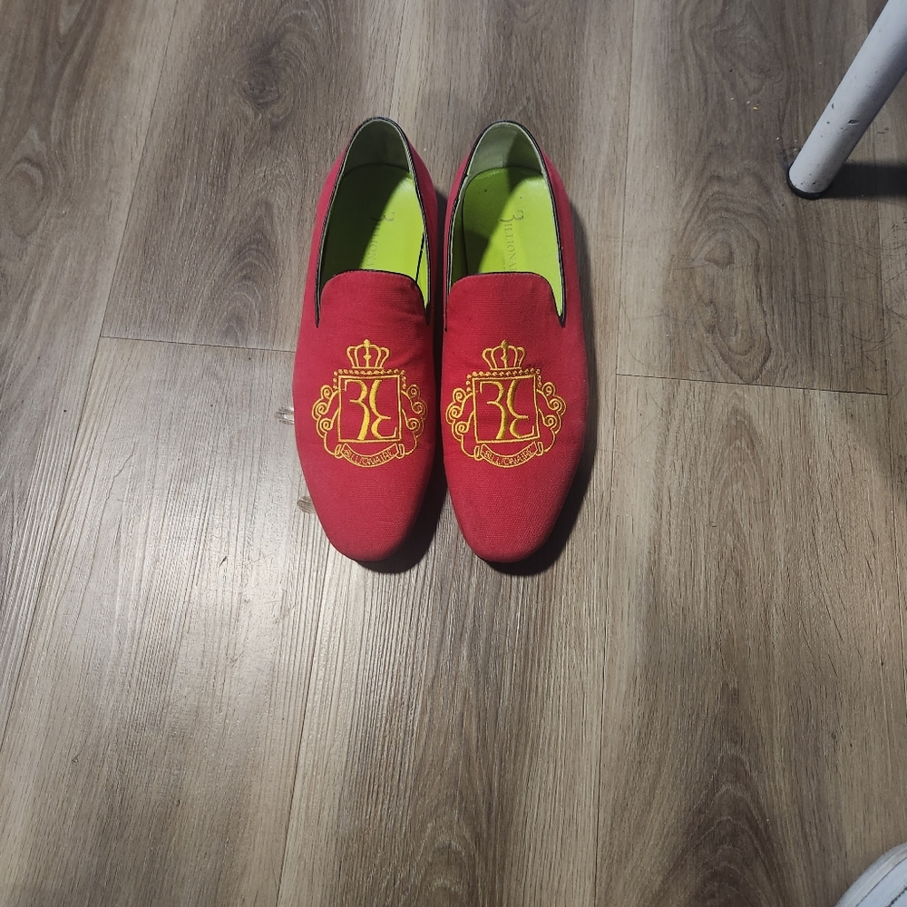 Shoe